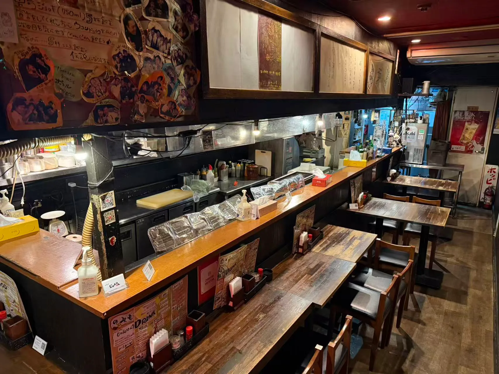 じゃんけん　蒲田店の外観と入口